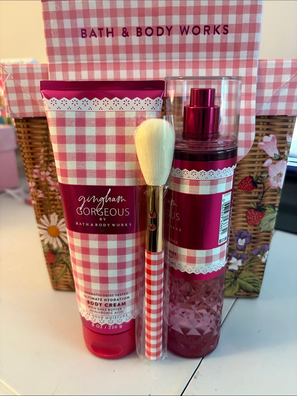 Bath & Body Works Pink Gingham Body Cream & Mist Gift Set